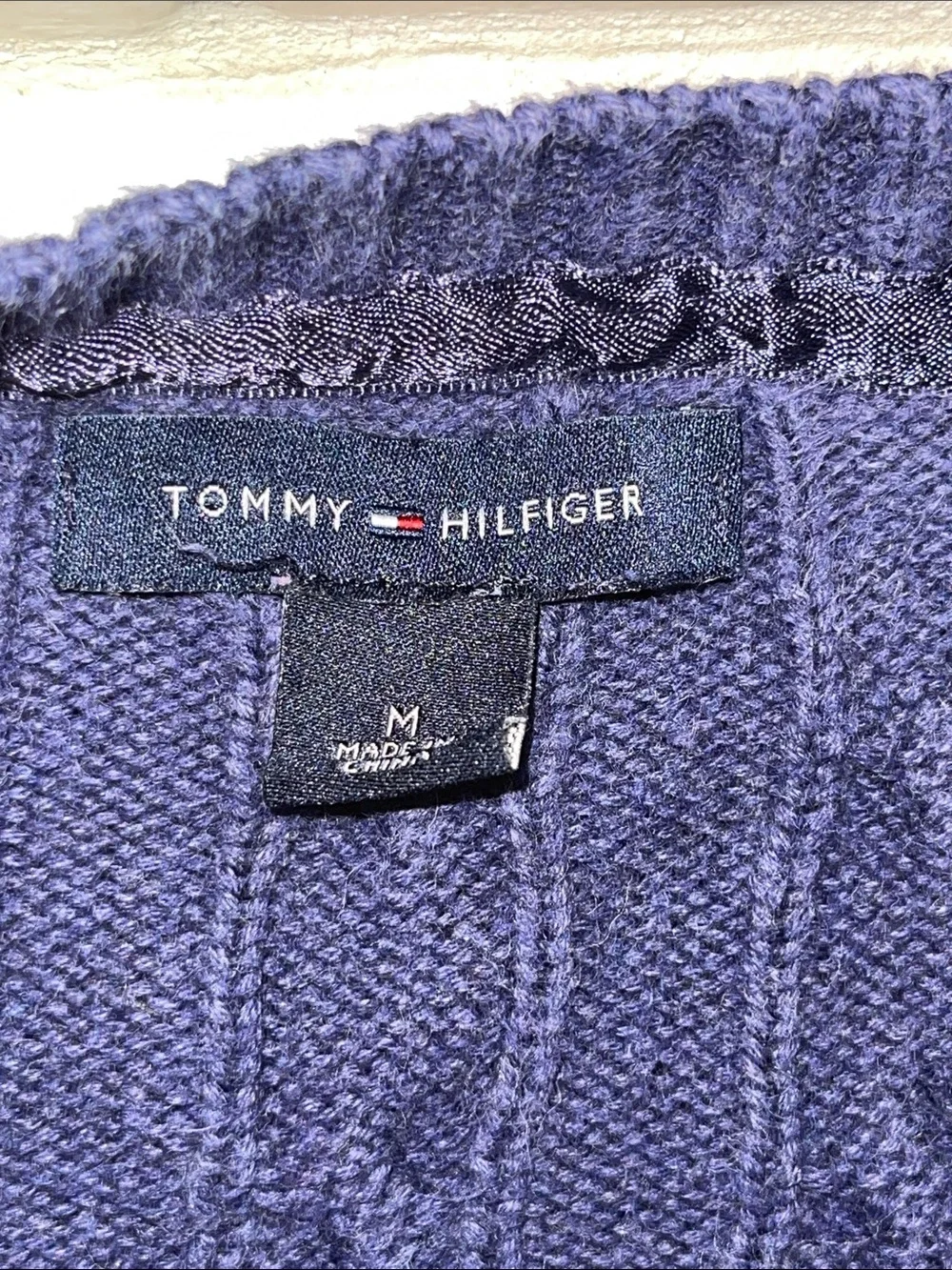 Tommy Hilfiger V-Neck Cable Knit Sweater - Navy Blue medium